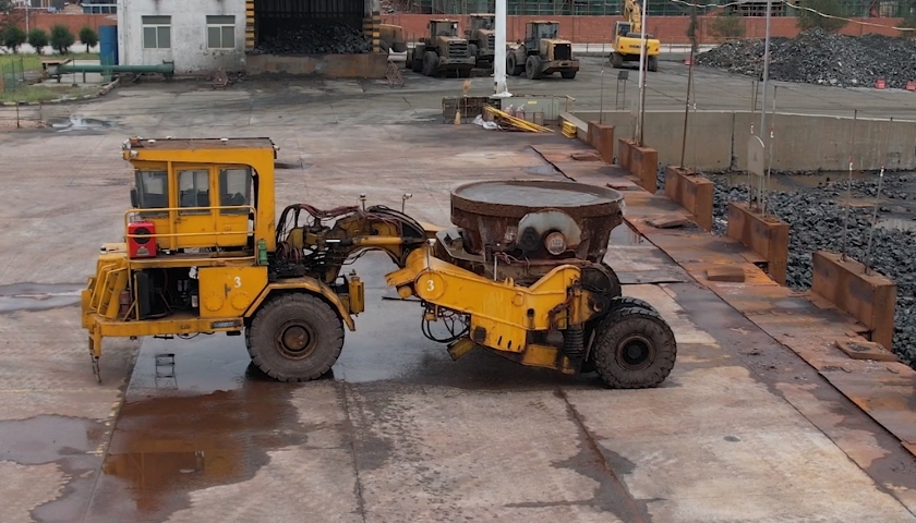 机器人成果转化服务中心